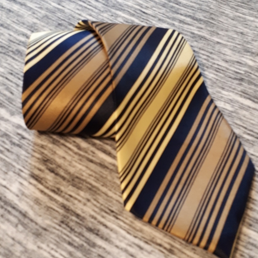 Sette & Bello handmade silk tie